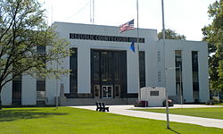Belleville, Kansas Refuses to Budge on “Pit Bull” Ban; Threatens Vet’s Therapy “Pit Bull”